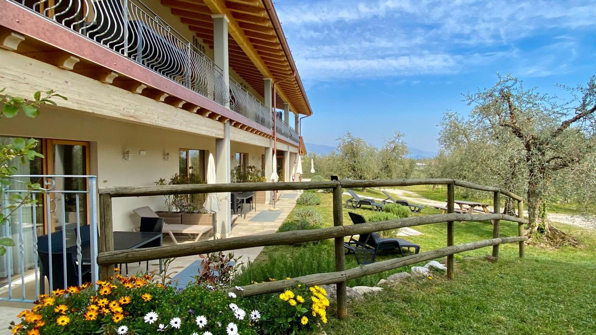 Agriturismo Fioralba Полпенаце дел Гарда Екстериор снимка