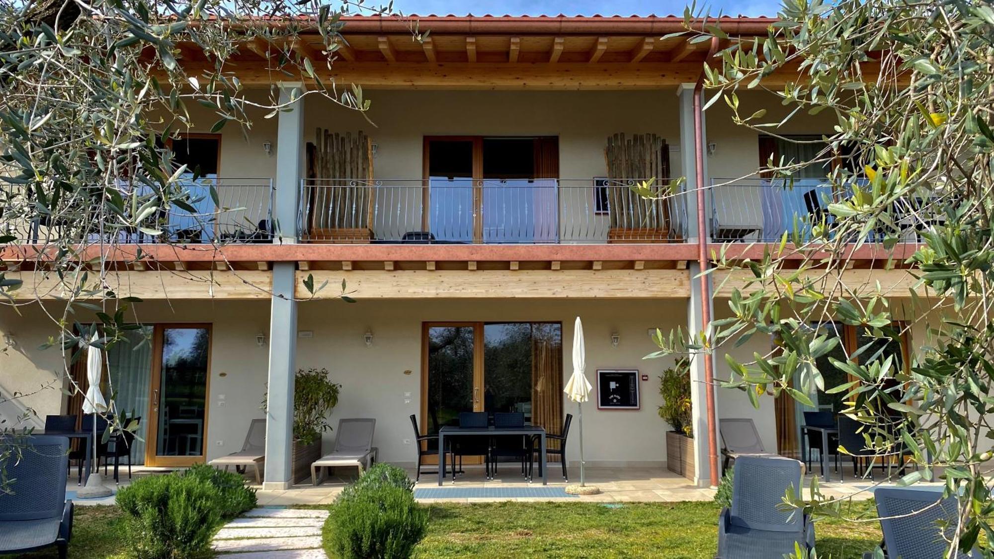 Agriturismo Fioralba Полпенаце дел Гарда Екстериор снимка