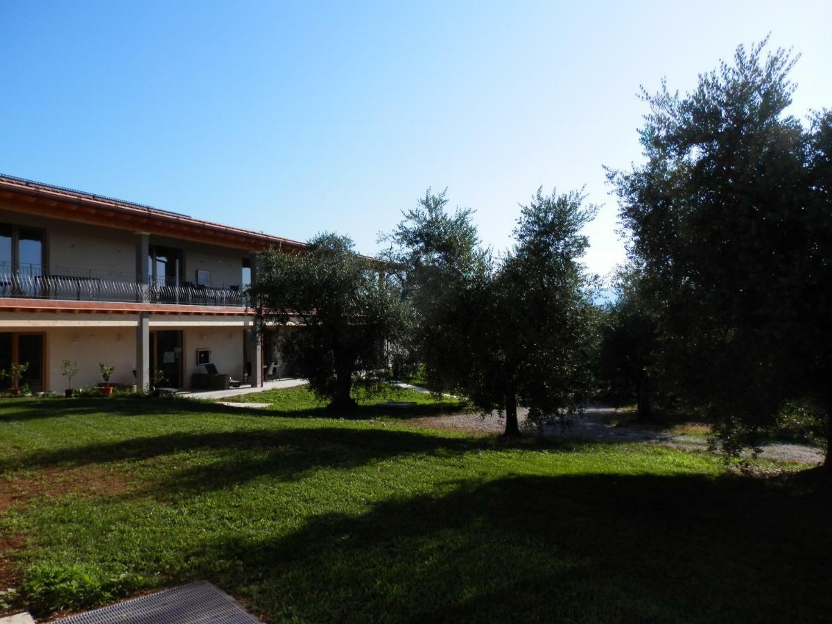 Agriturismo Fioralba Полпенаце дел Гарда Екстериор снимка